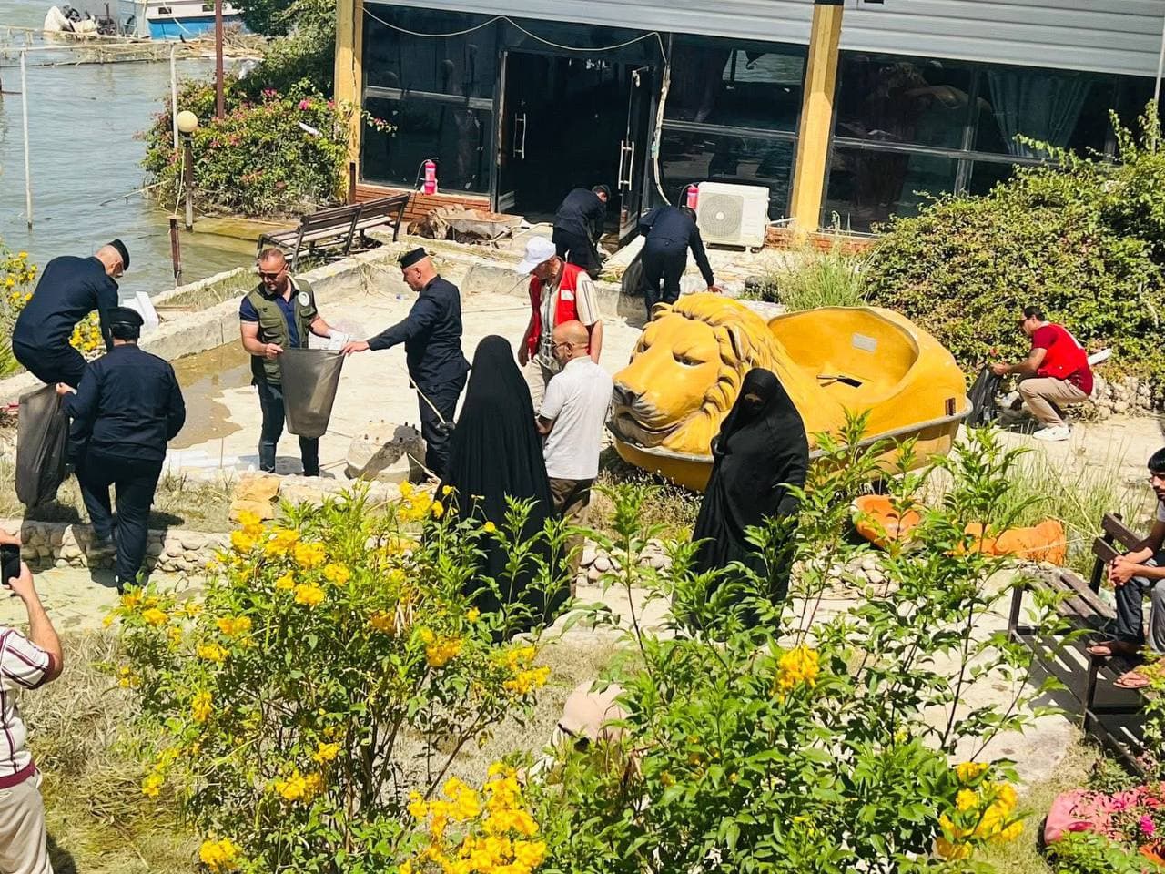 حملة بيئية واسعة لتنظيف ضفاف الأنهار في بغداد والمحافظات للحد من التلوث وحماية البيئة الطبيعية