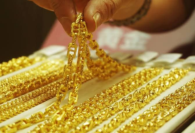 الذهب يقترب من رقمٍ لافت في الأسواق العراقية