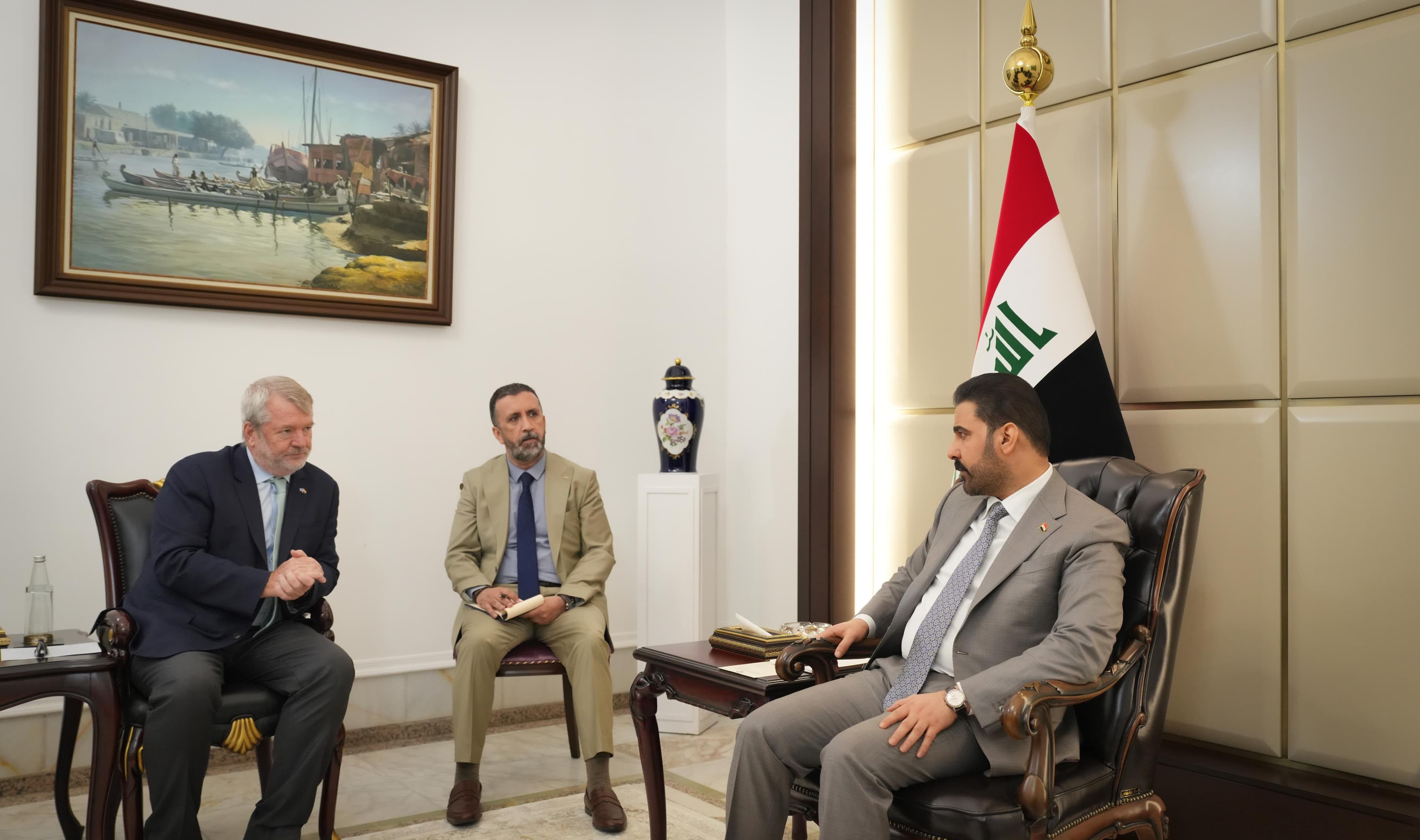 رئيس مجلس الوزراء علي الزيدي يستقبل المنسّق المقيم للأمم المتحدة في العراق