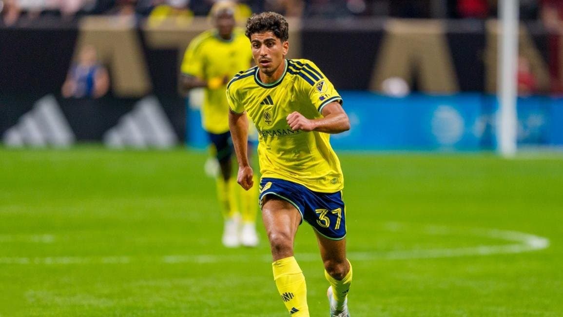 اتحاد الكرة: إنجاز أوراق لاعب ناشفيل الأمريكي أحمد قاسم