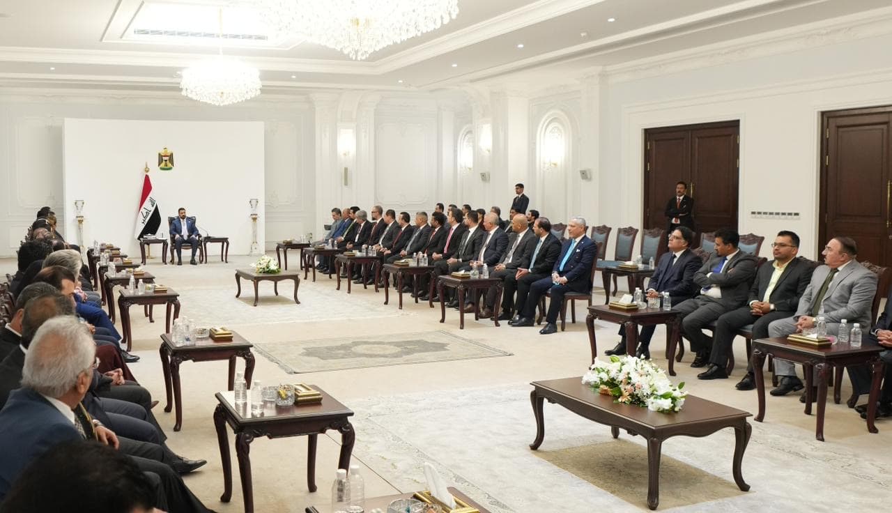 الزيدي يستقبل نخبة من الإعلاميين وصناع الرأي والمختصين بالشأن السياسي والاقتصادي