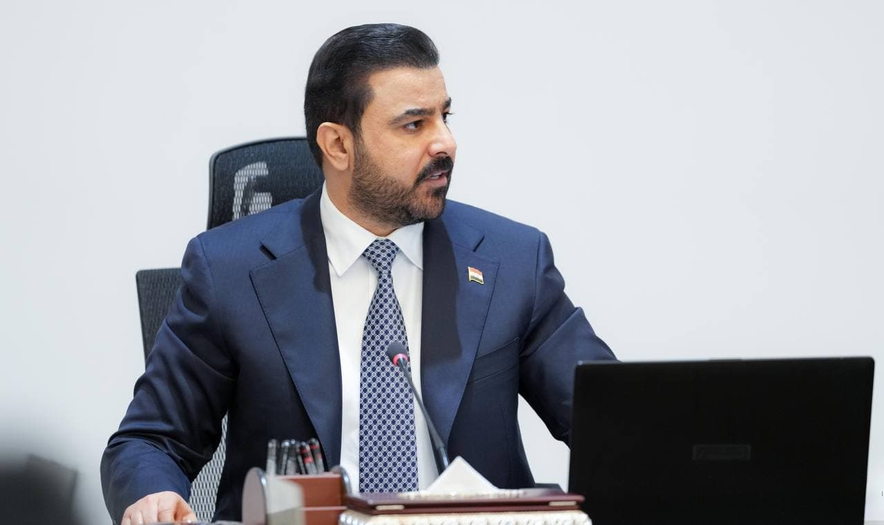 مصادر | الزيدي يأمر بإغلاق المنافذ العراقية مع إيران ومنع عبور المسافرين والبضائع بالاتجاهين