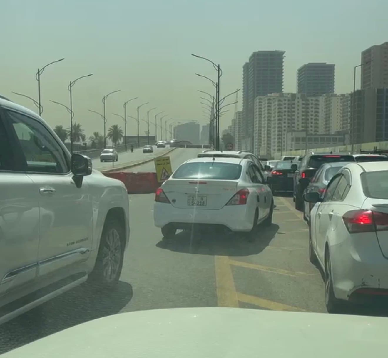 مراسلنا: ازدحامات مرورية على سريع مطار المثنى في بغداد بعد إغلاق مجسر الشالجية