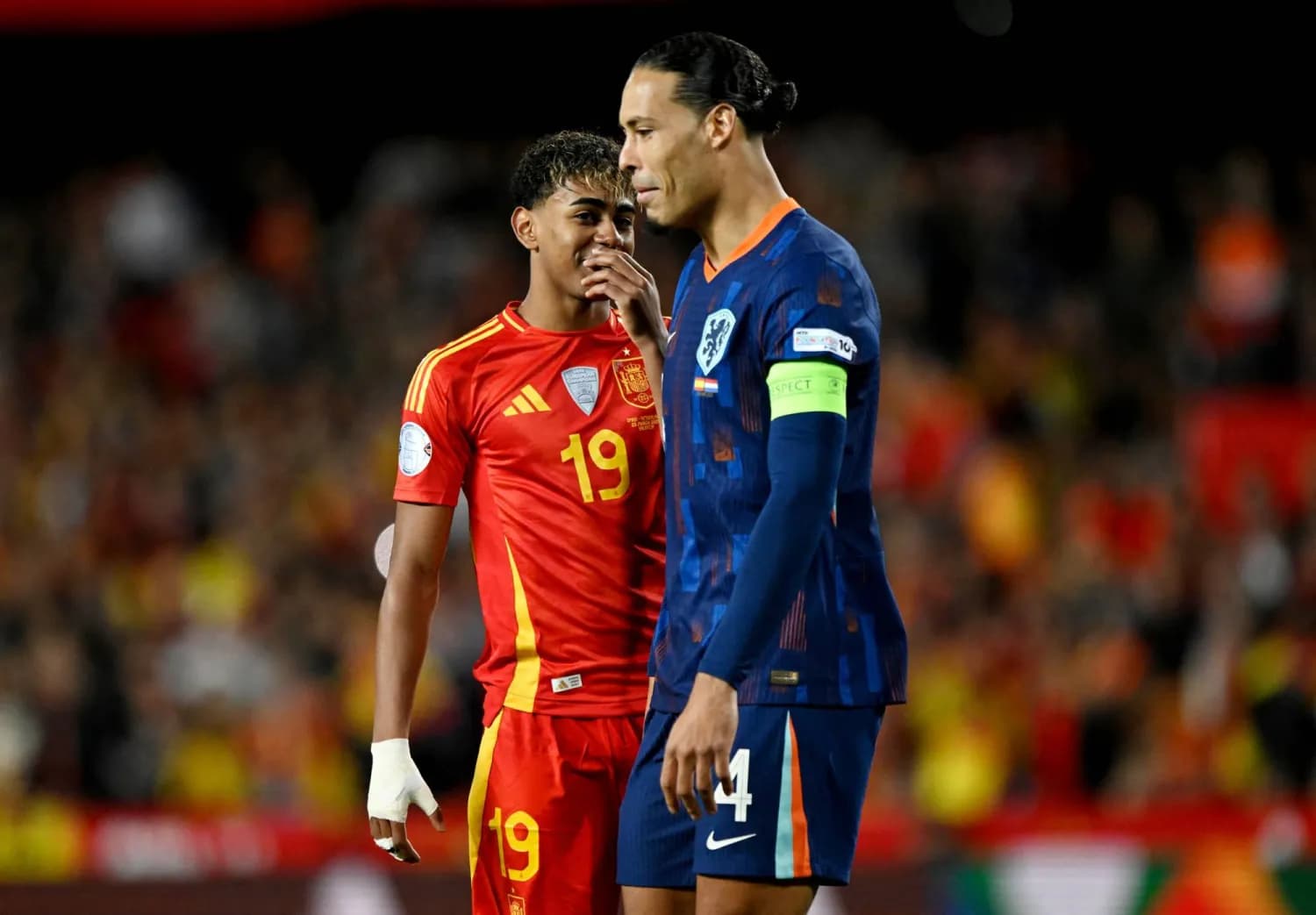 فان دايك يدخل نادي المئة مع منتخب هولندا
