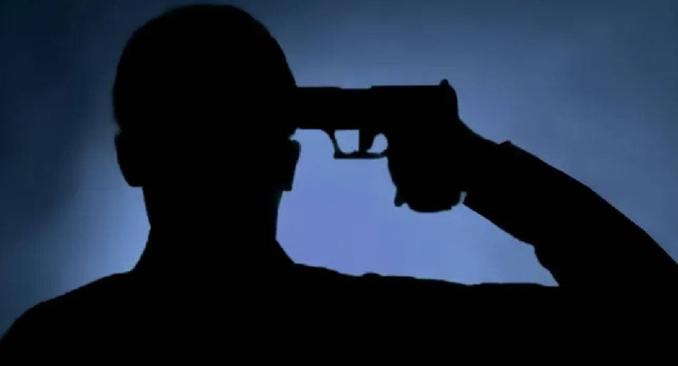 بسبب رسوبه بالامتحانات.. انتحار طالب في السادس الإعدادي باطلاق النار على نفسه في بغداد