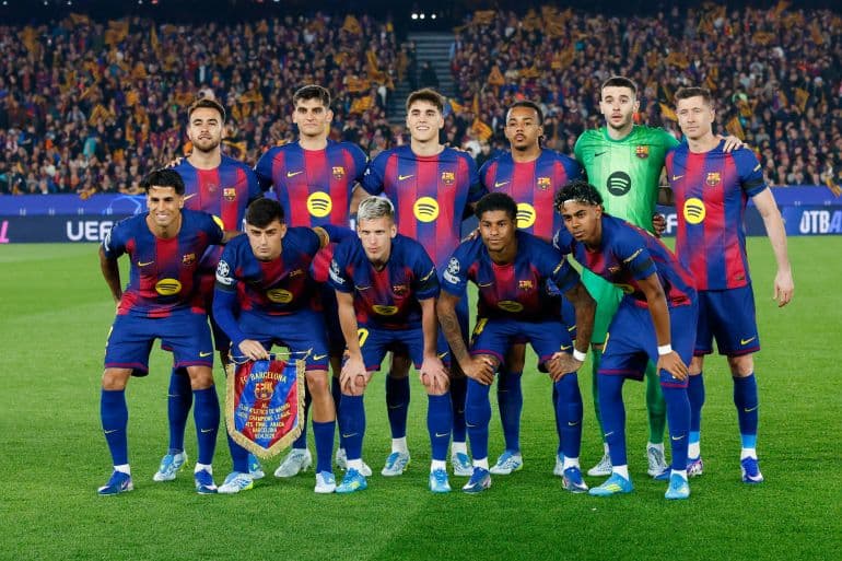 برشلونة يضرب بقوة.. خماسية مدوية تهز شباك فينورد