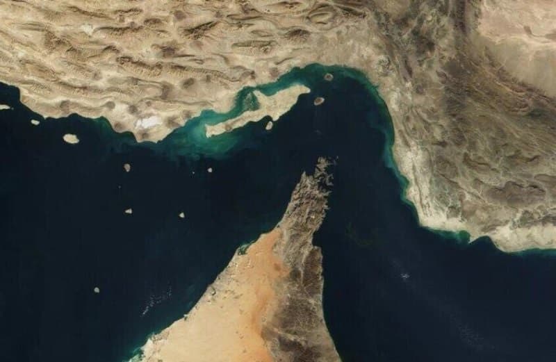 المركزية الأمريكية: عطلنا ناقلة نفط ترفع علم غينيا بخليج عمان لانتهاكها الحظر