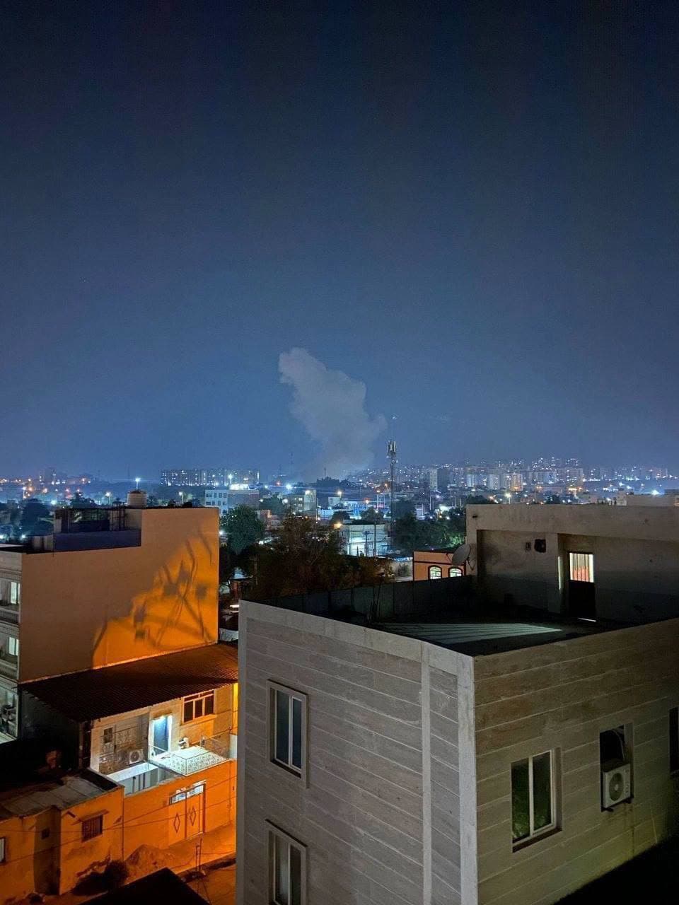 إعلام إيراني: غارات أمريكية وانفجارات في جنوب وجنوب شرقي إيران