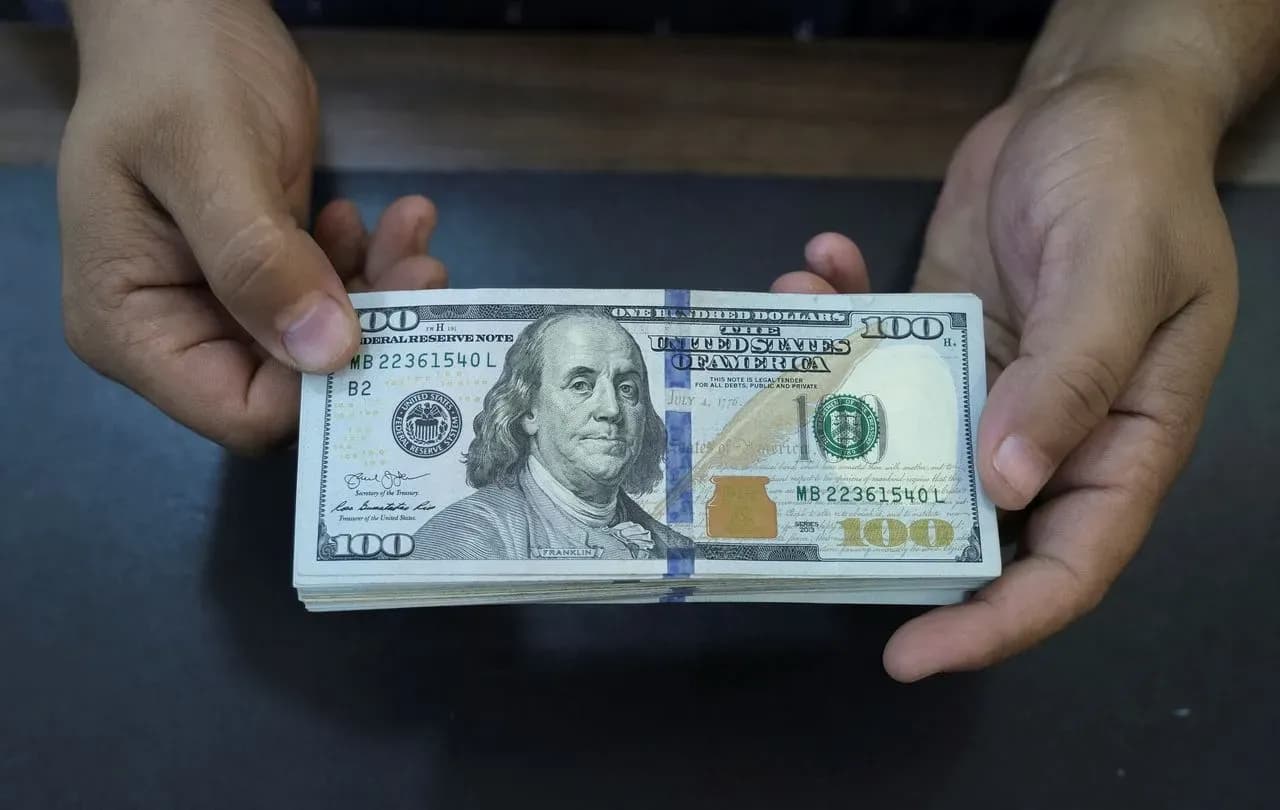 تعرّف على أسعار صرف الدولار لهذا اليوم