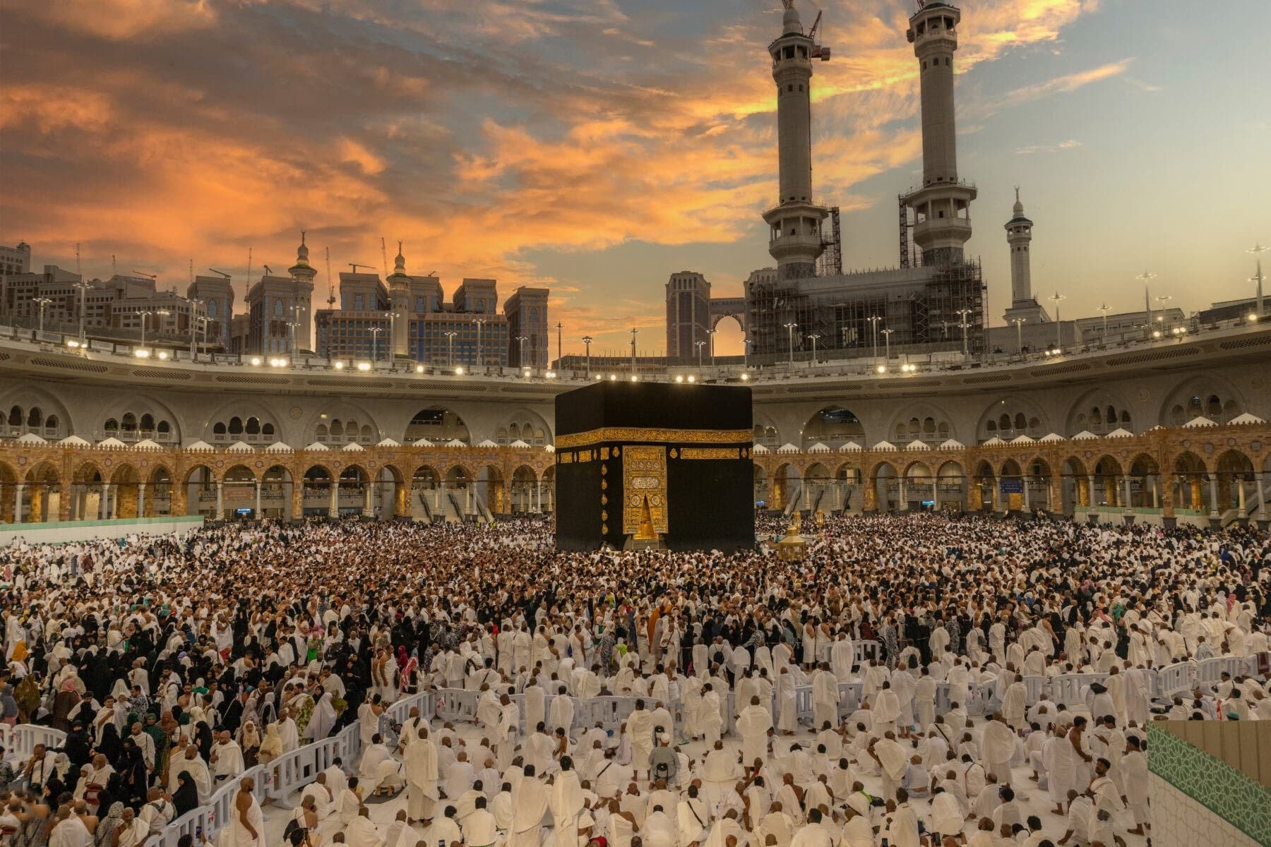 السعودية: غداً الإثنين غرة شهر ذي الحجة والأربعاء بعد القادم أول أيام عيد الأضحى