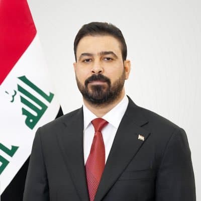 الحكومة ترحب بتفاهم المركزي والخزانة الأمريكية لدعم إصلاح القطاع المصرفي