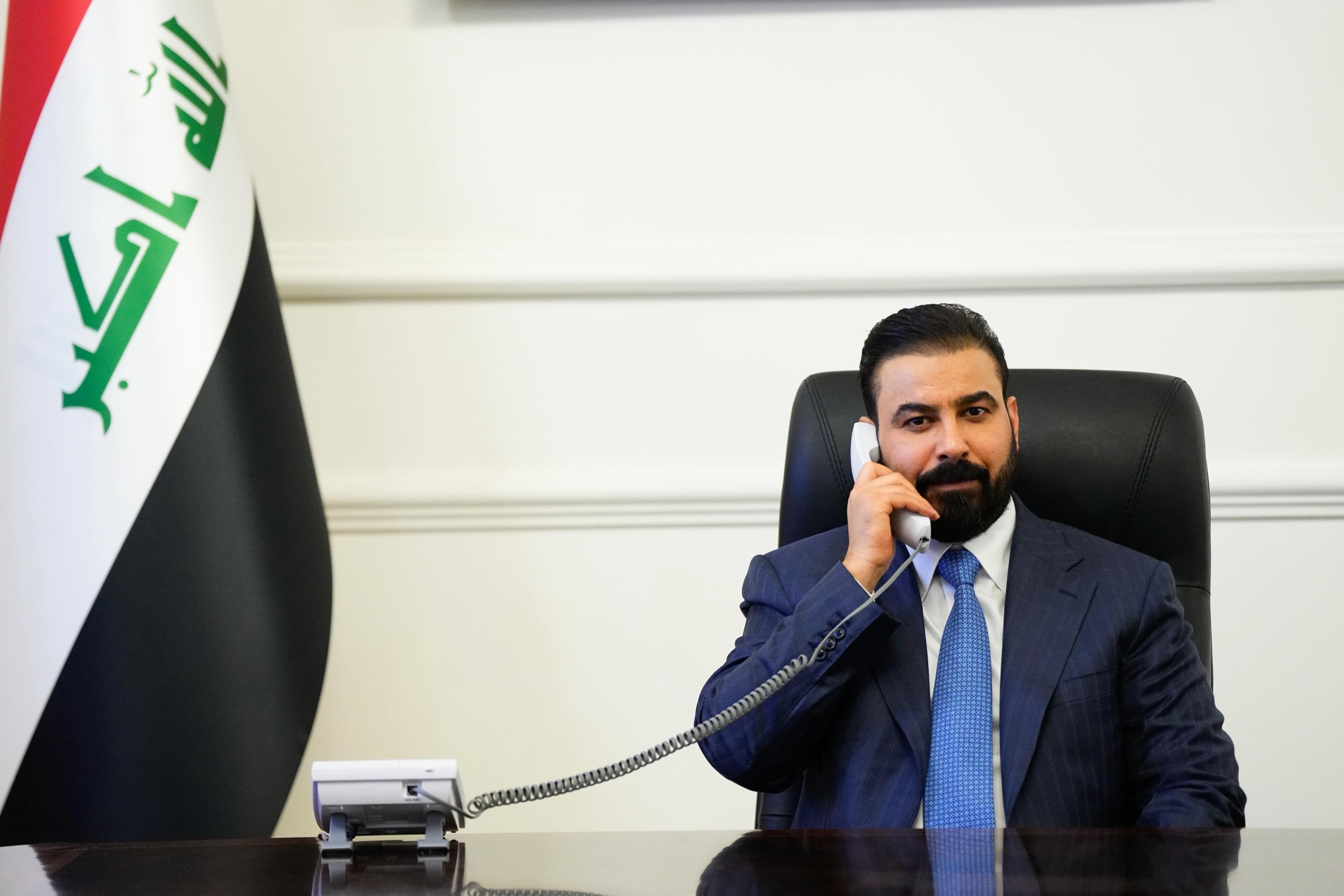 رئيس الوزراء المكلف علي فالح الزيدي يتلقى اتصالاً هاتفياً من الرئيس الأمريكي دونالد ترامب