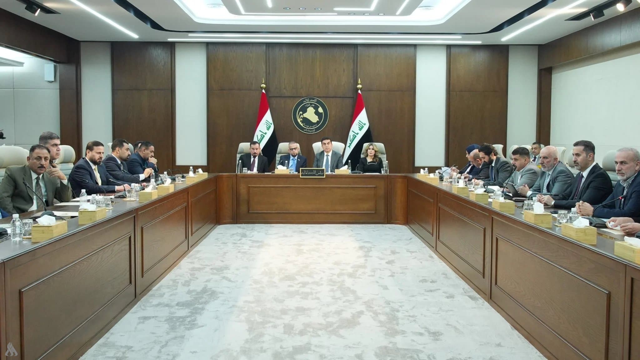المالية النيابية تكشف مستجدات بشأن الوضع الاقتصادي والرواتب