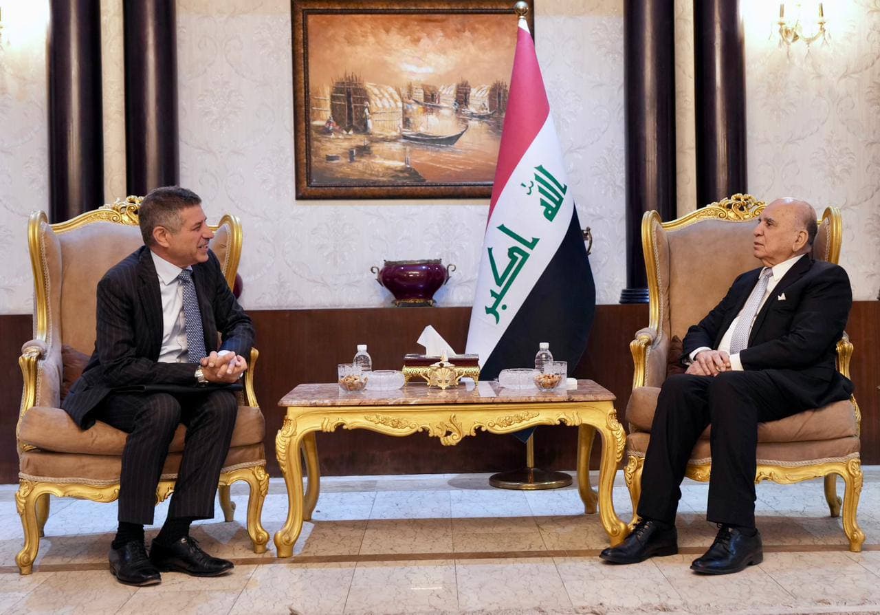 وزير الخارجية يناقش مع القائم بالأعمال الأمريكي الجديد العقوبات المشددة على إيران وانعكاساتها المحتملة على العراق