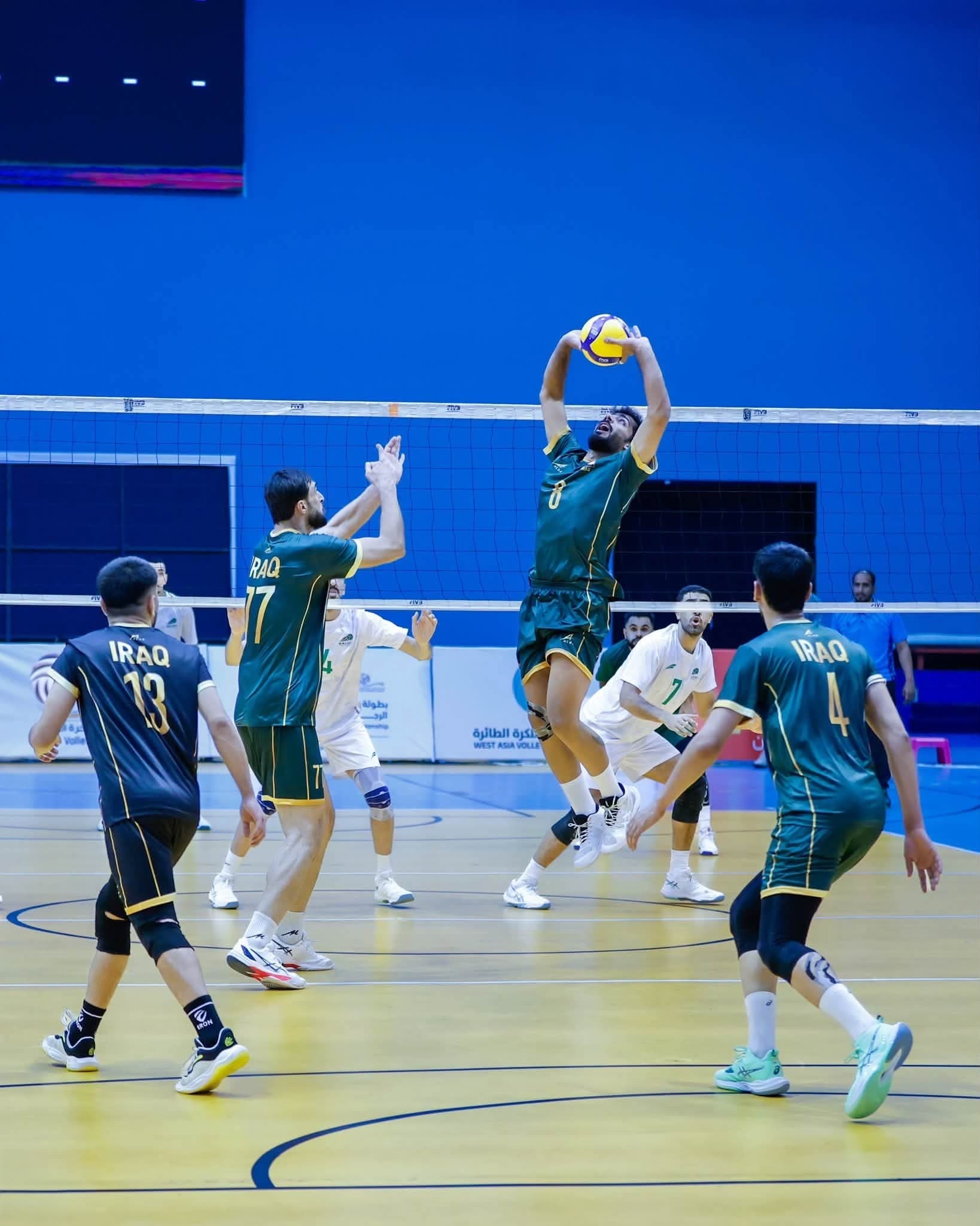 بطولة غرب آسيا.. منتخبنا الوطني لكرة الطائرة يحقق فوزًا مستحقًا على نظيره السعودي