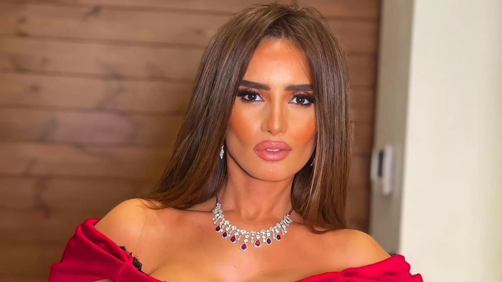 زينة تسخر من خبر مقاضاة أحمد عز لزيادة النفقة بعد نجاح فيلمه الجديد