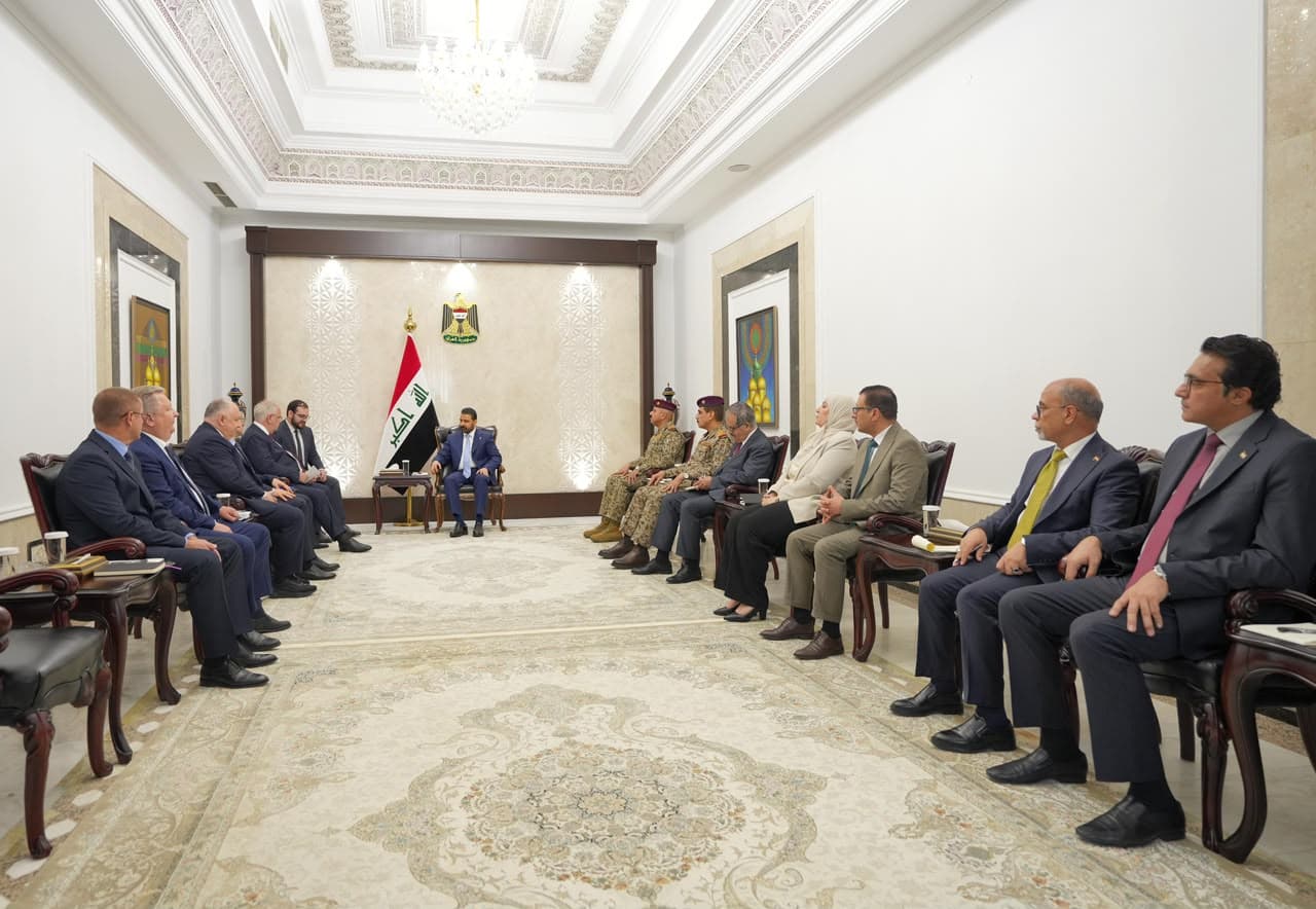 الزيدي يستقبل رئيس الخدمة الفدرالية للتعاون العسكري الفني لروسيا الاتحادية