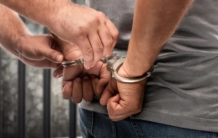 شرطة الديوانية توقف ضابطاً ومنتسبين اعتدوا على نزيلة في مركز النهضة