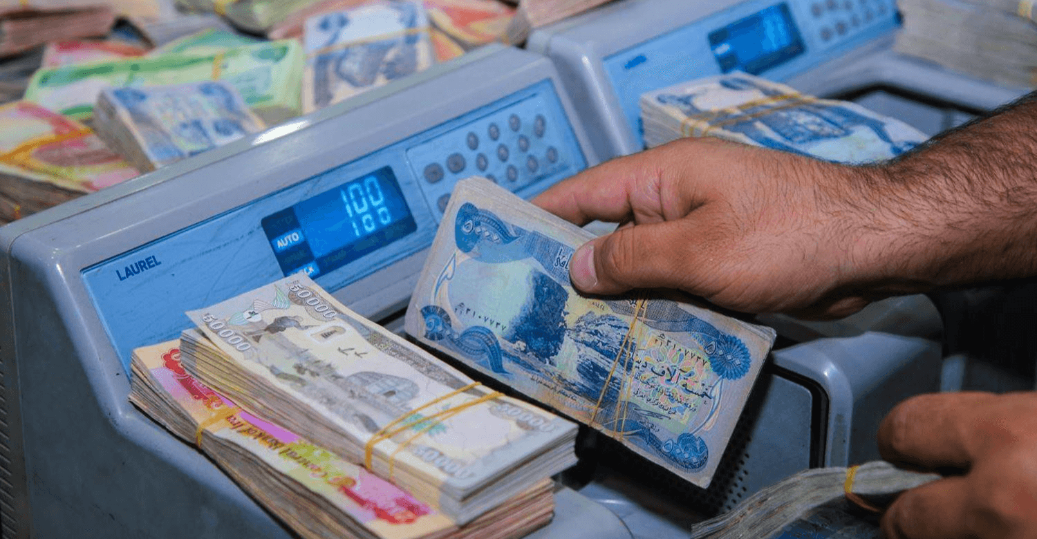 المالية النيابية تدعو إلى صرف رواتب الموظفين لشهر أيار قبل حلول عيد الأضحى