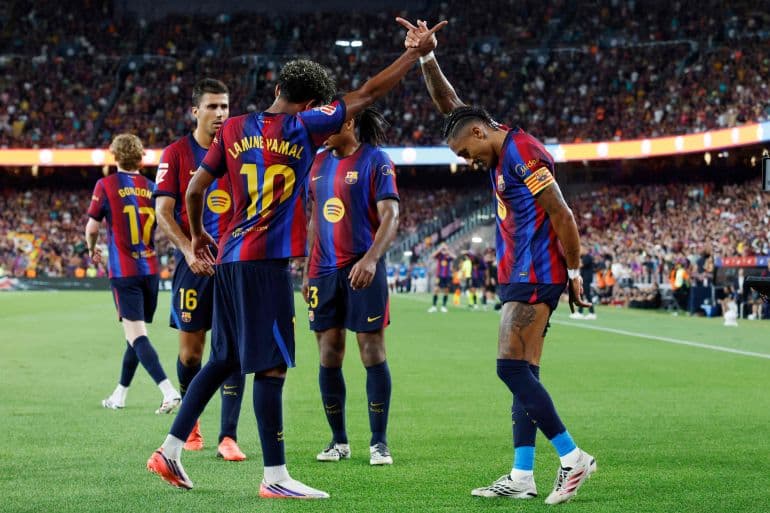 برشلونة يقسو على فالنسيا بخماسية بيضاء في الليغا الاسبانية