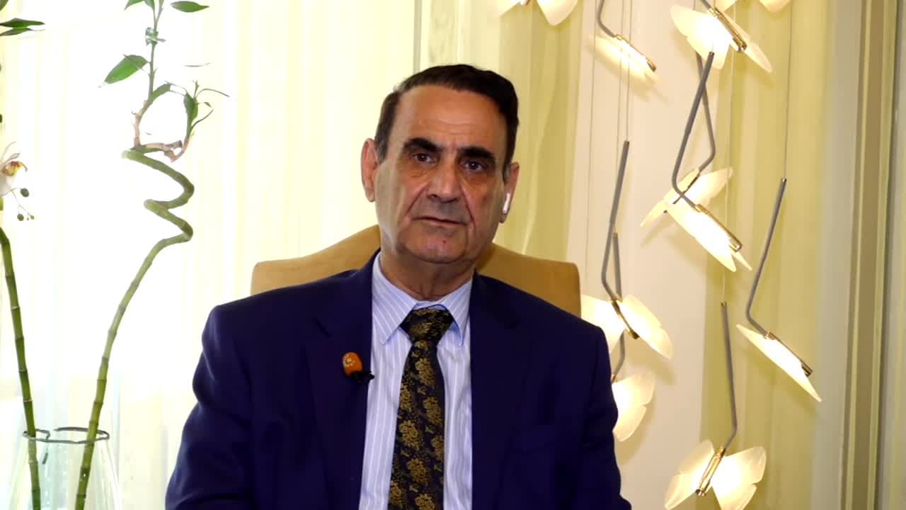 مستشار رئيس الوزراء: الأموال المنهوبة منذ 2003 تتجاوز تريليوني دولار ومحاكمات الفاسدين ستكون علنية