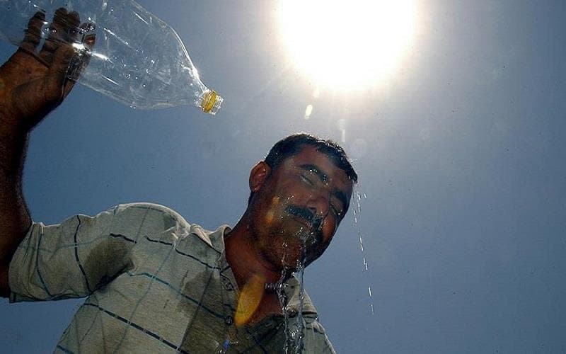 أجواء لاهبة تبلغ ذروتها السبت والأحد.. والأنواء الجوية تحدد موعد انخفاض الحرارة