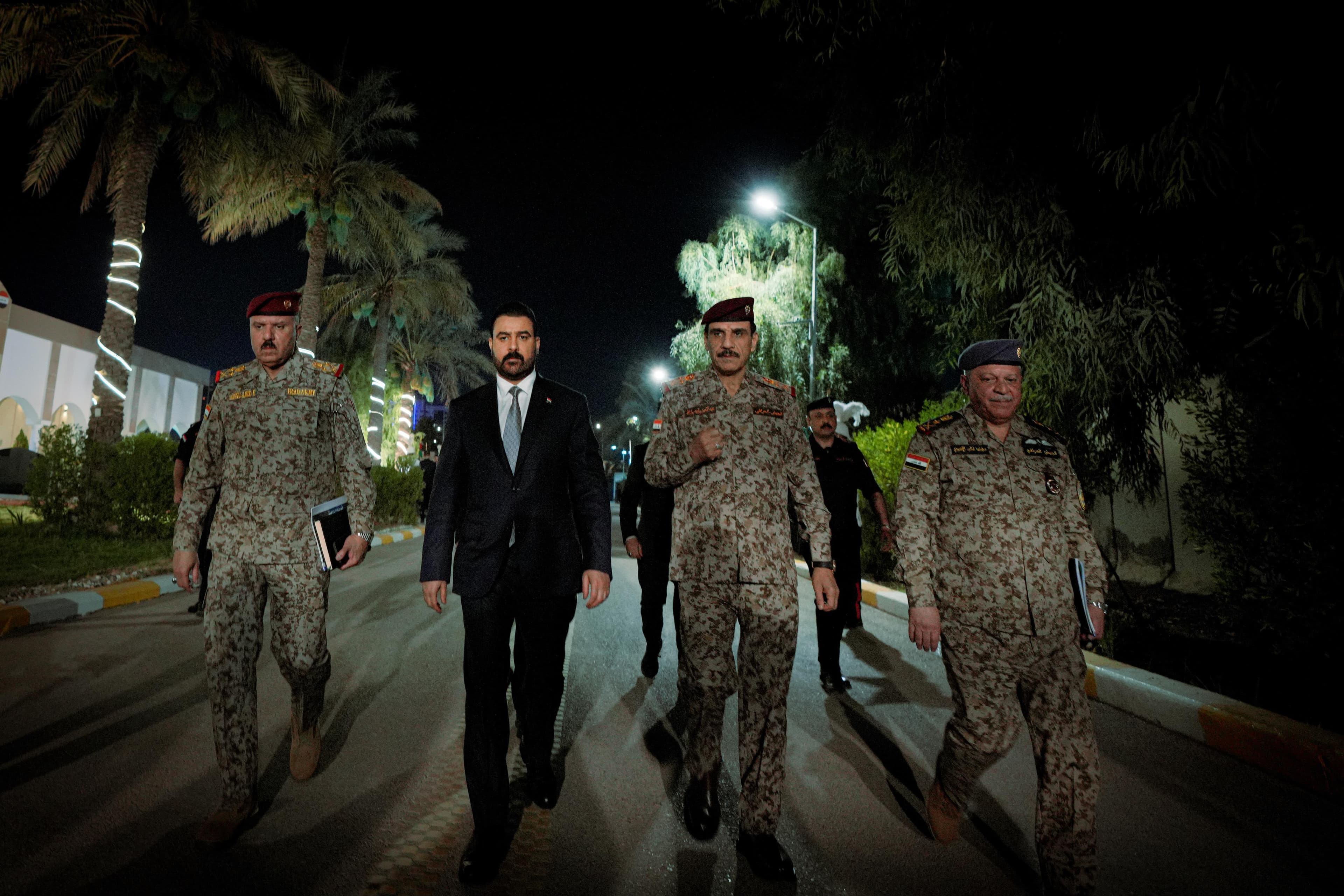 الزيدي يجري زيارة ليلية إلى مركز عمليات الدفاع الجوي ويؤكد تعزيز قدرات حماية الأجواء العراقية