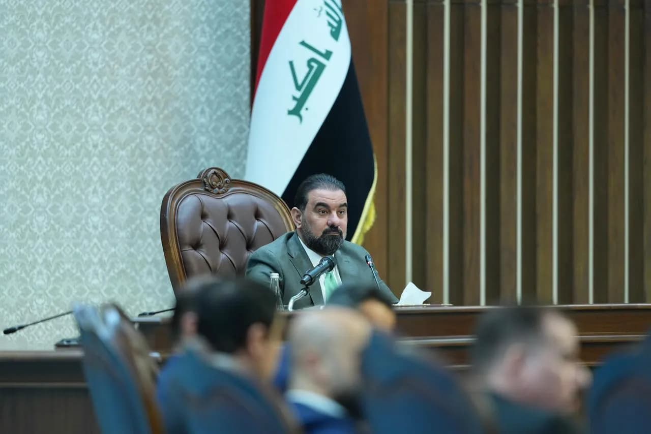 رئيس مجلس النواب يوجّه بإطلاق رواتب الشهداء والجرحى المتوقفة