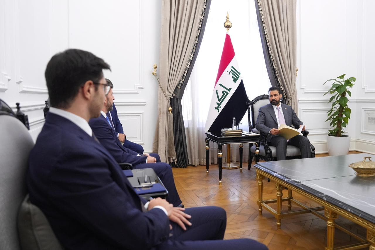 الزيدي يستقبل السفير الإيطالي في العراق