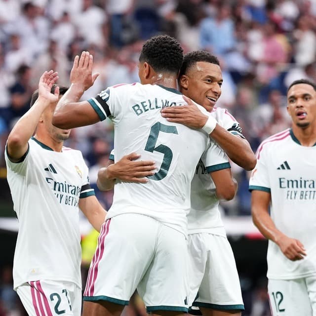 ريال مدريد يكتسح مالقا برباعية نظيفة ويحقق انتصاره الثالث تواليًا
