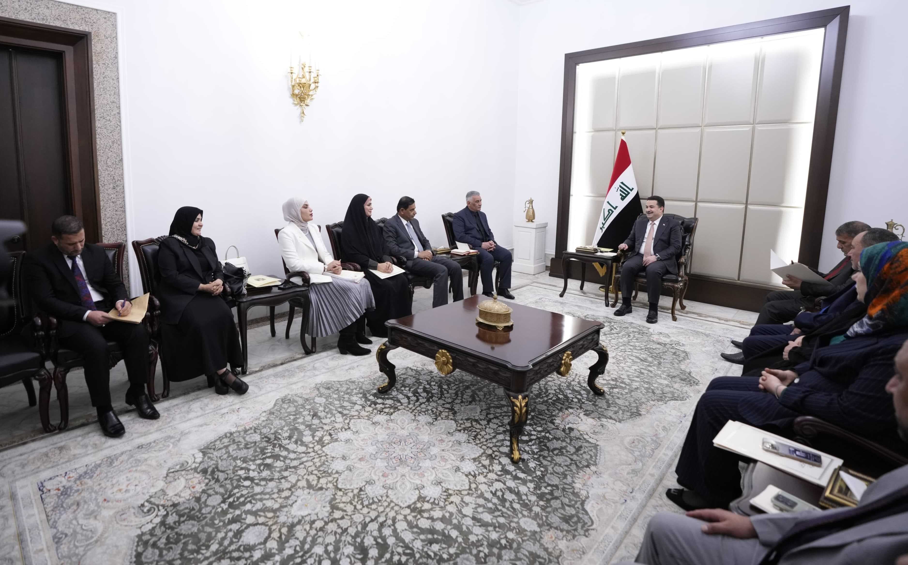 السوداني يبحث مسار المشاريع الخدمية الكبرى وإعمار البنى التحتية