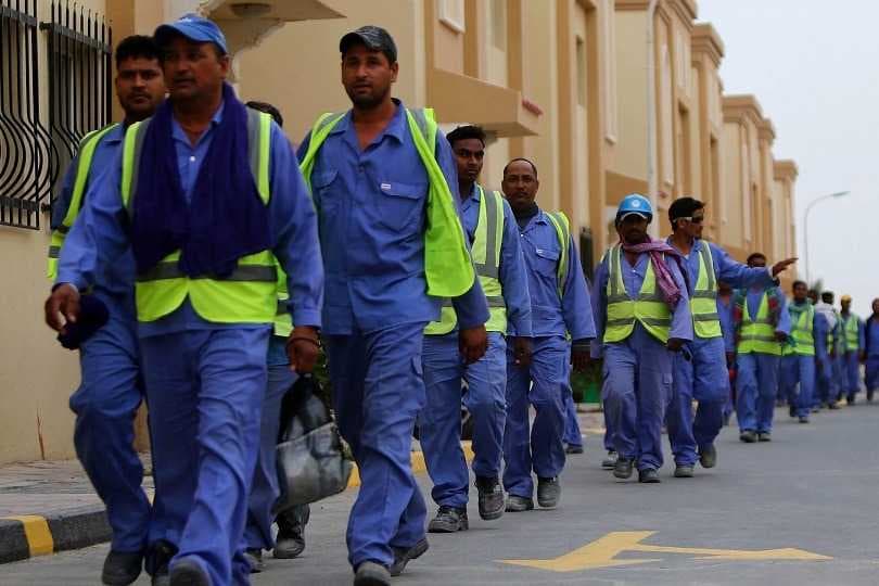 العمل تتخذ إجراءات لمعالجة ملف العمالة الأجنبية