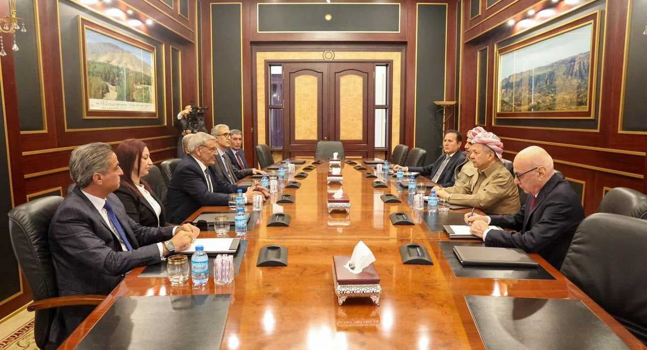 بارزاني يجدد دعمه العمل المشترك مع الأطراف الكردية الأصيلة في سوريا