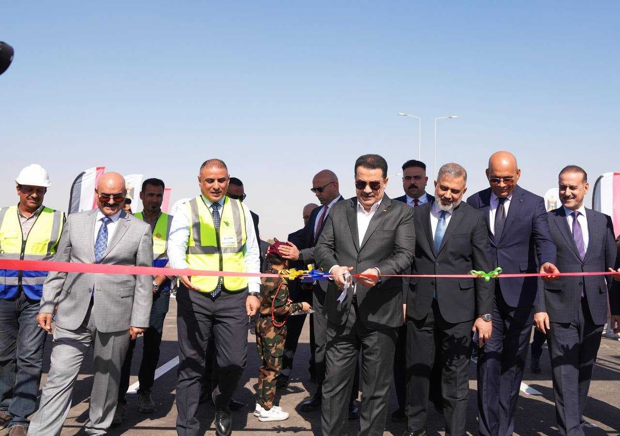 رئيس الوزراء يفتتح جسر الكارضية والمرحلة الثانية من مشروع الطريق الحولي