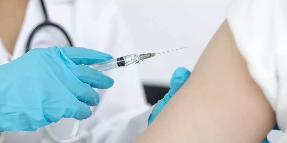 الصحة تحث المواطنين على تلقّي لقاح الإنفلونزا الموسمية