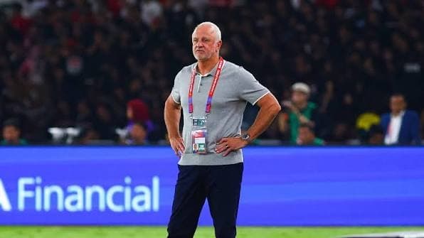 اتحاد الكرة يجدد عقد المدرب غراهام آرنولد لقيادة المنتخب الوطني حتى نهاية كأس آسيا 2027