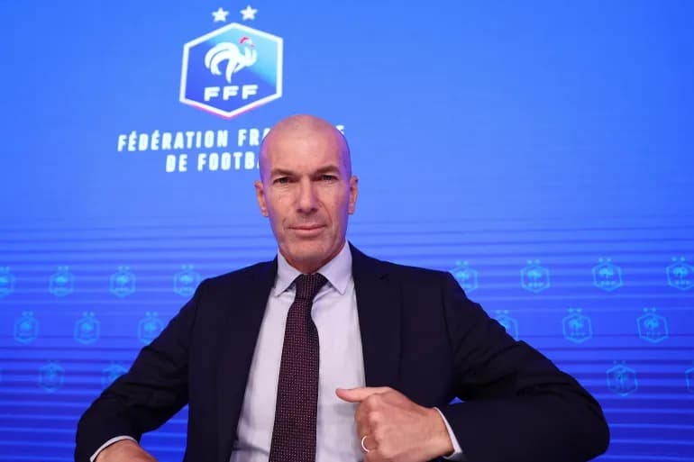 بين الأعلى أجرا عالميا.. التفاصيل المالية لعقد زيدان مع المنتخب الفرنسي